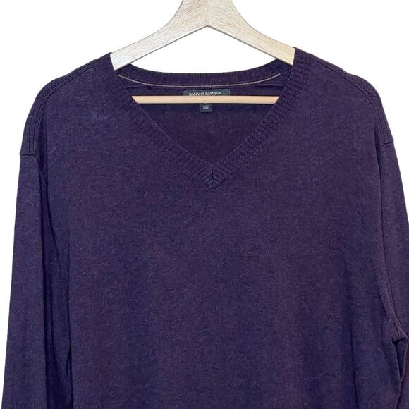 Banana Republic purple V-neck pullover sweater size L - Picture 3 of 16